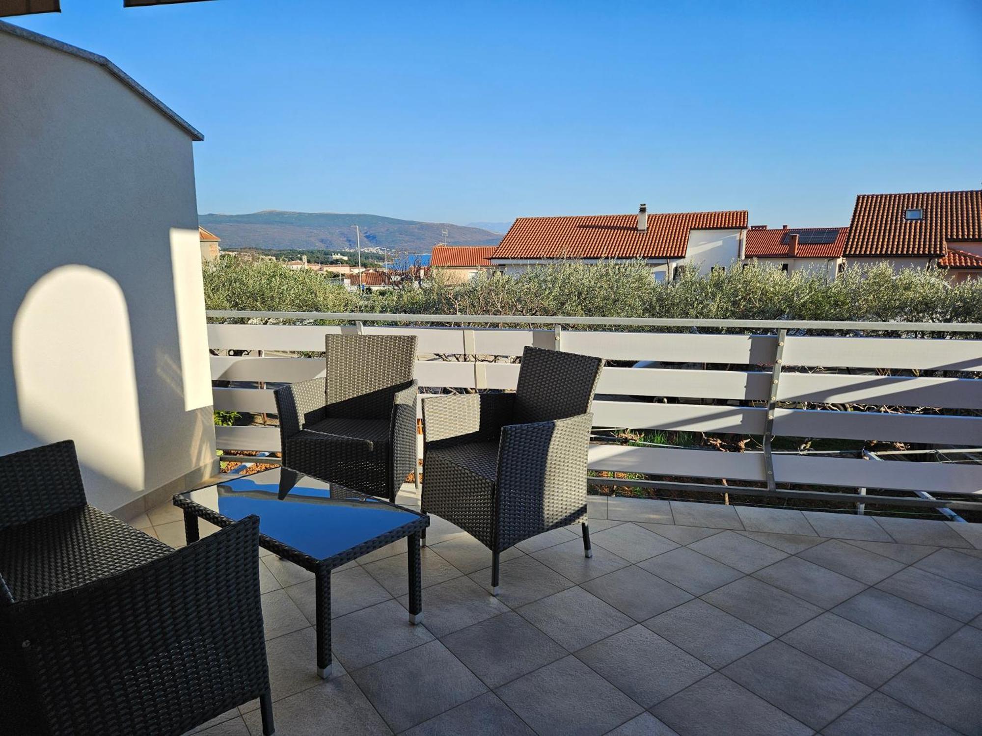 Apartmani Pavlovic Krk Town Exterior photo